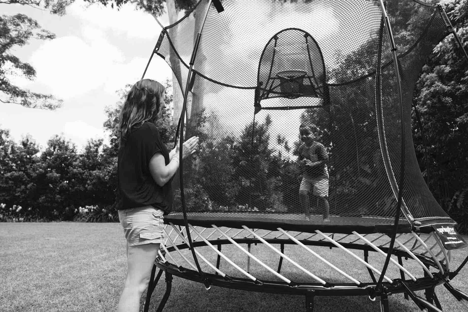 trampoline, springfree