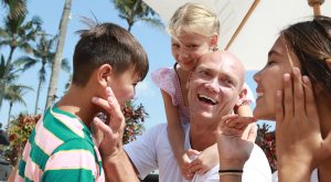 Michael Klim with kids