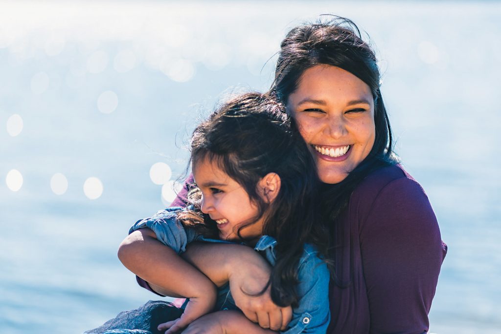 feeding friend mama disrupt
