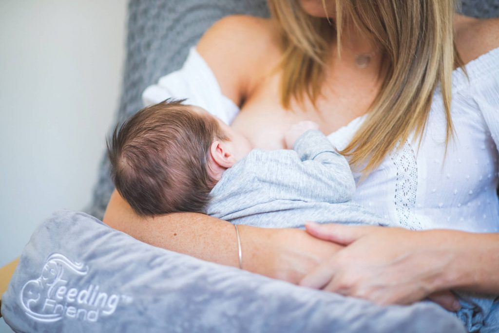 feeding friend mama disrupt