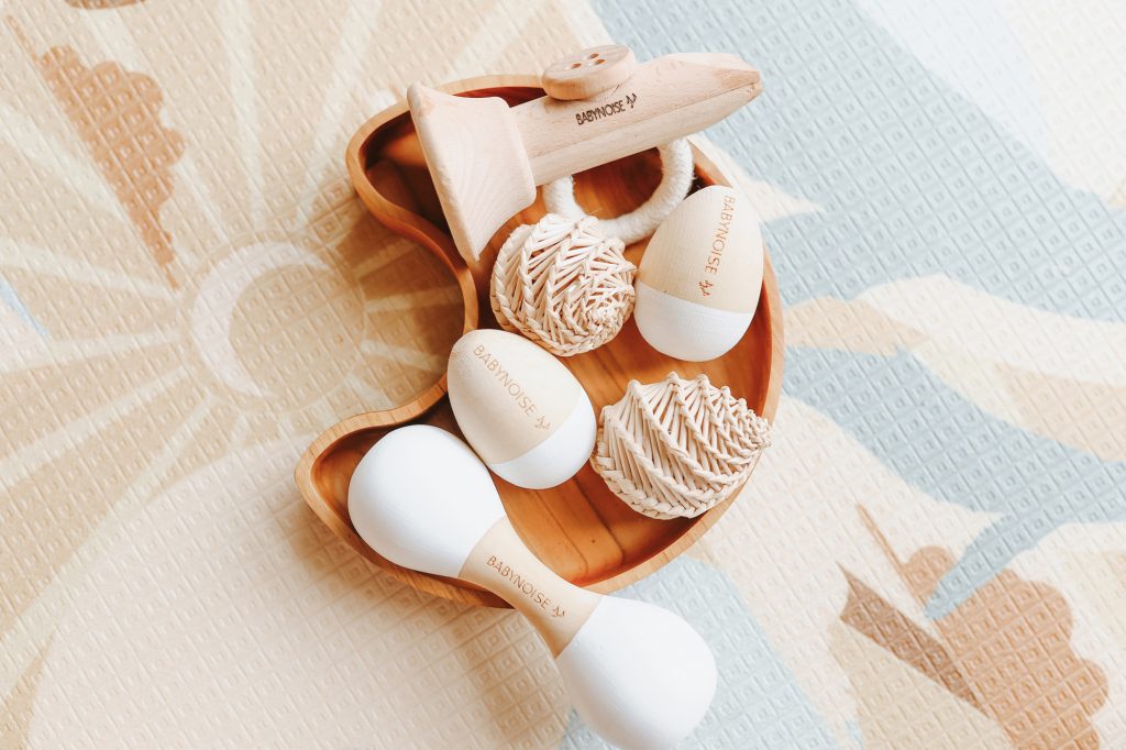 baby noise mama disrupt