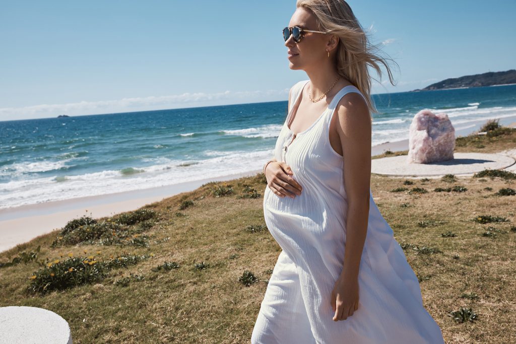 maternity dresses for Spring mama disrupt
