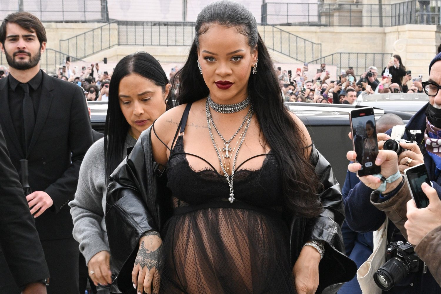 Pregnancy fashion - rihanna wearing sheer black