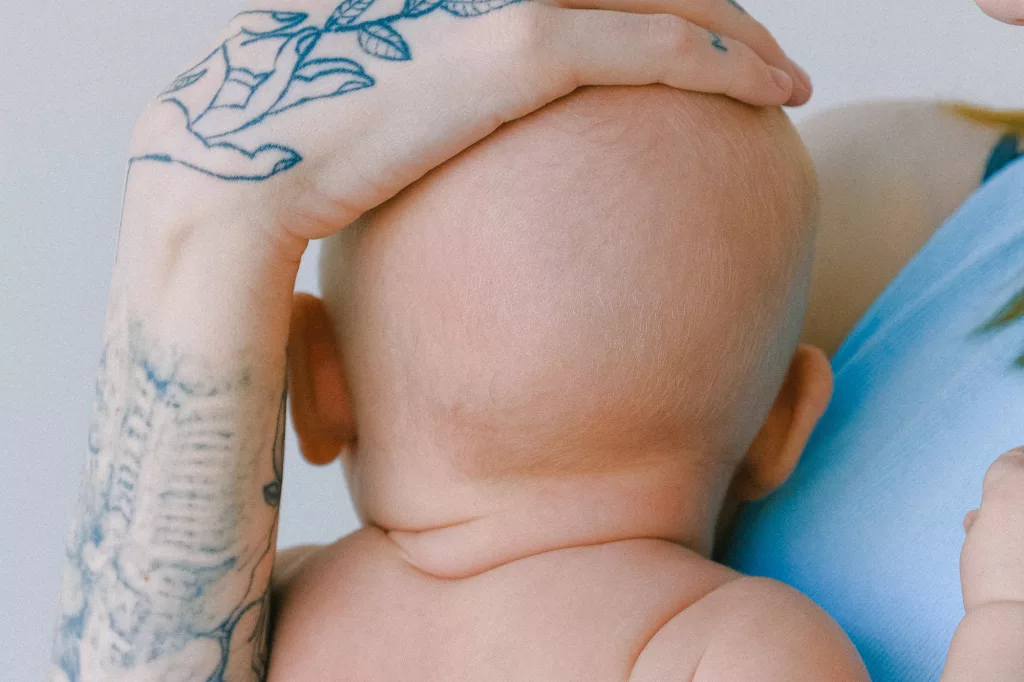 newborn, mama disrupt