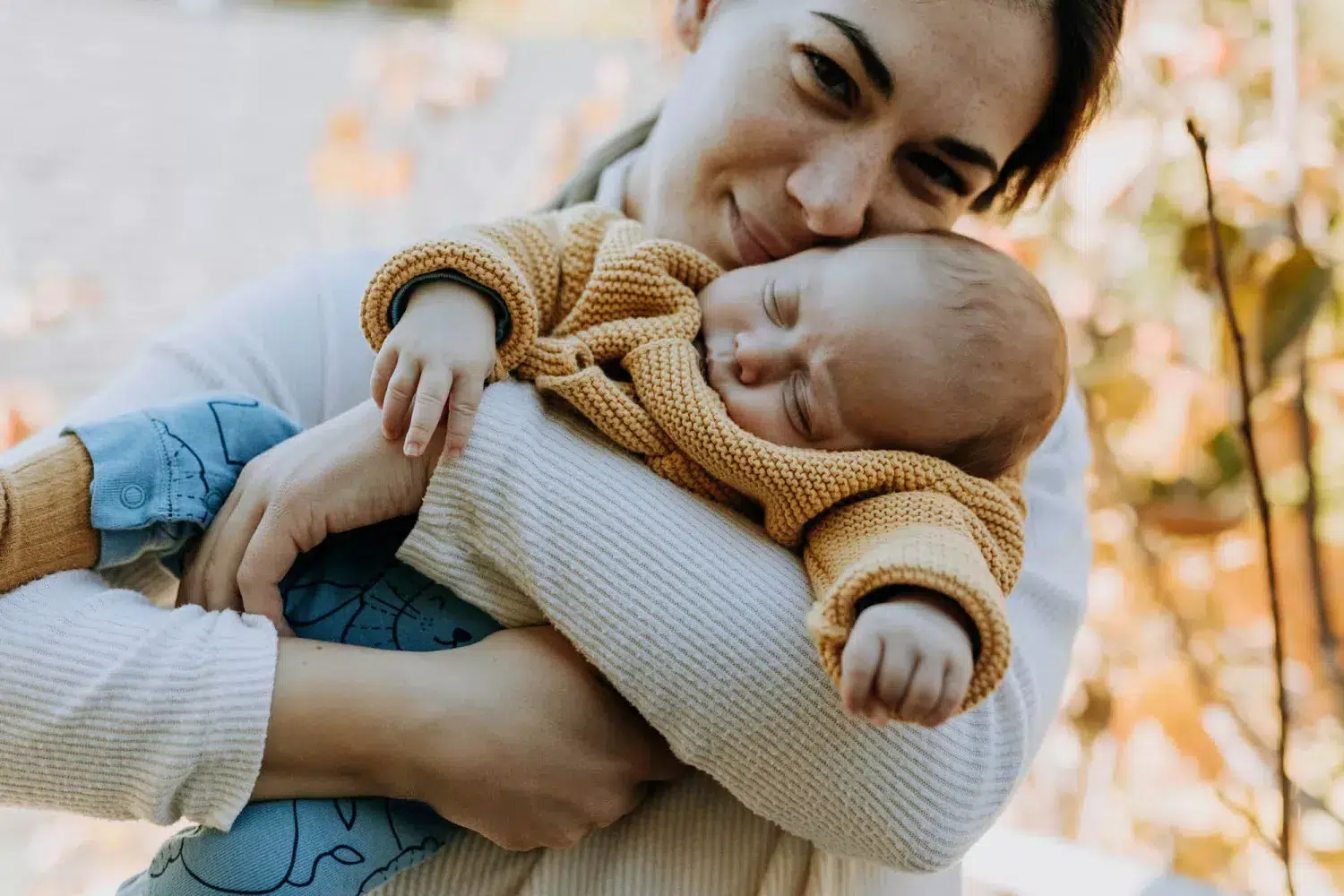 newborn photoshoot, mama disrupt