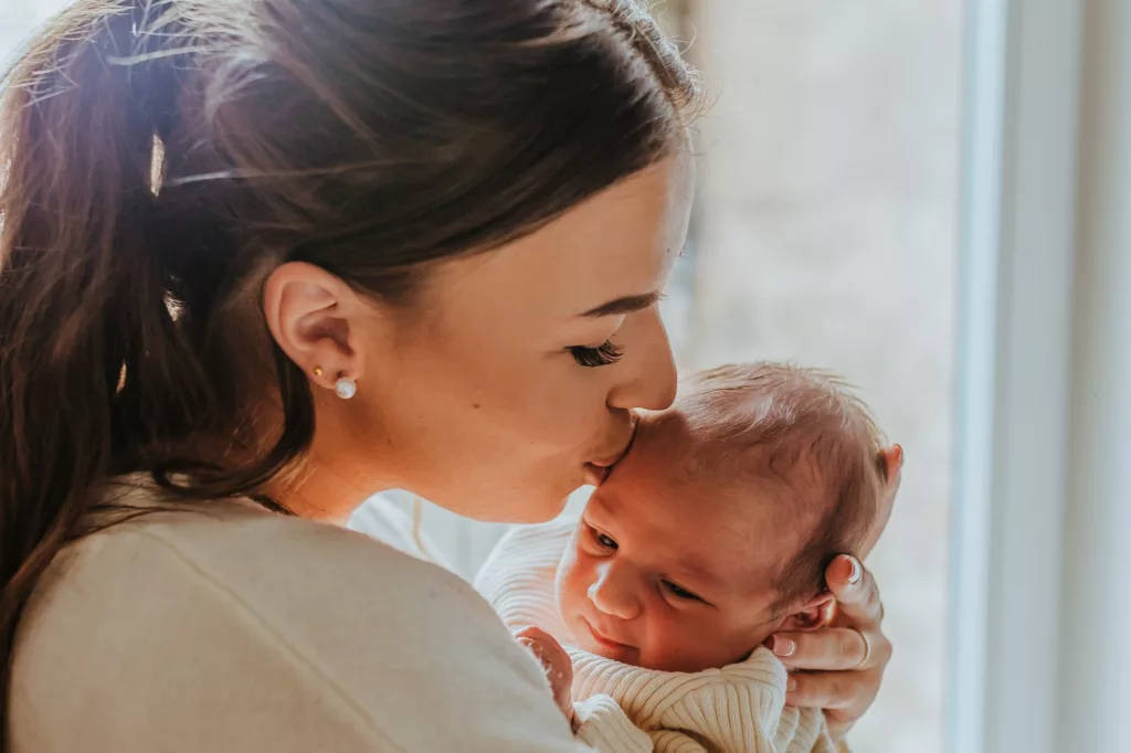 belly bands, postpartum recovery, mama disrupt